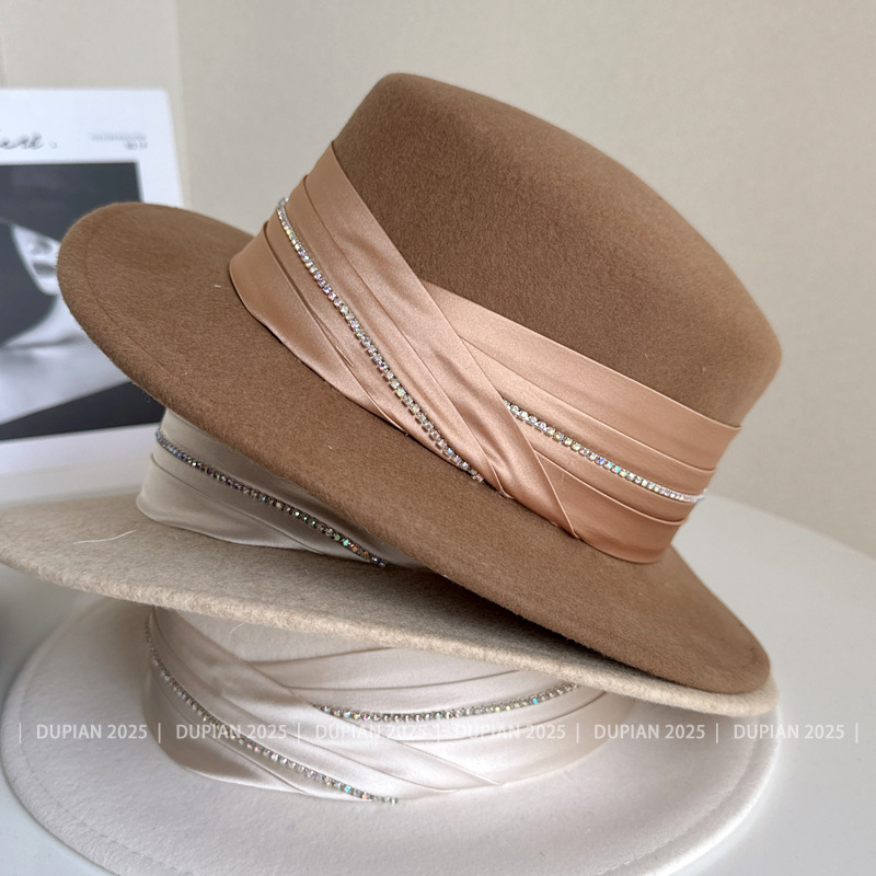 高級ブティックの本格プリーツサテンリボンラインストーントップ - Fedora Hat Wool のレビューと価格