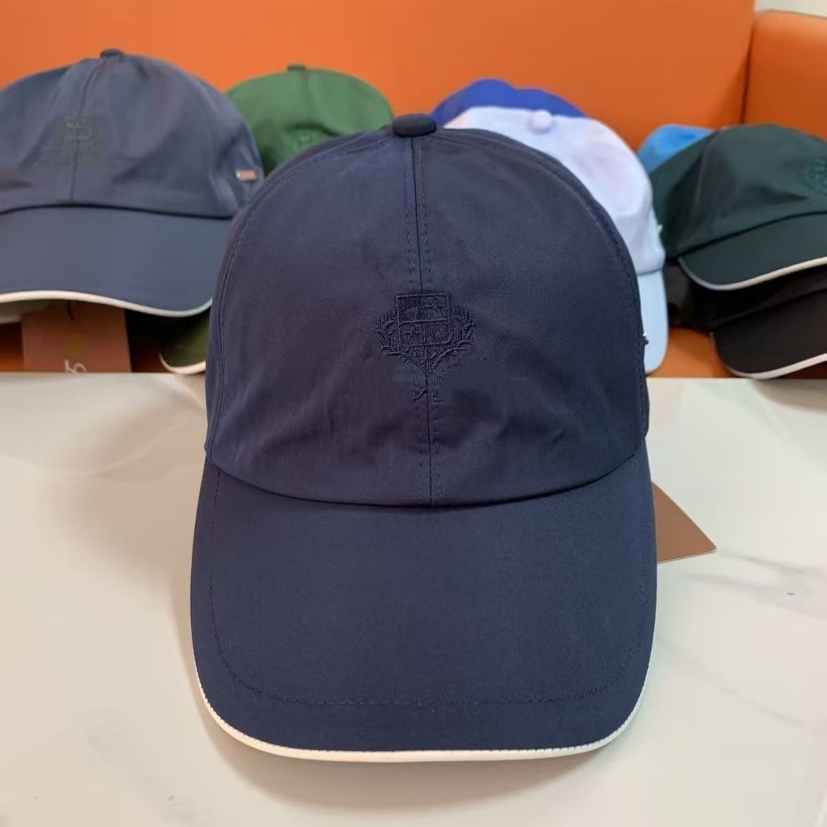 高品質ソリッドカラー野球帽男性女性ファッションオールマッチサ - Baseball Cap Structured のレビューと価格